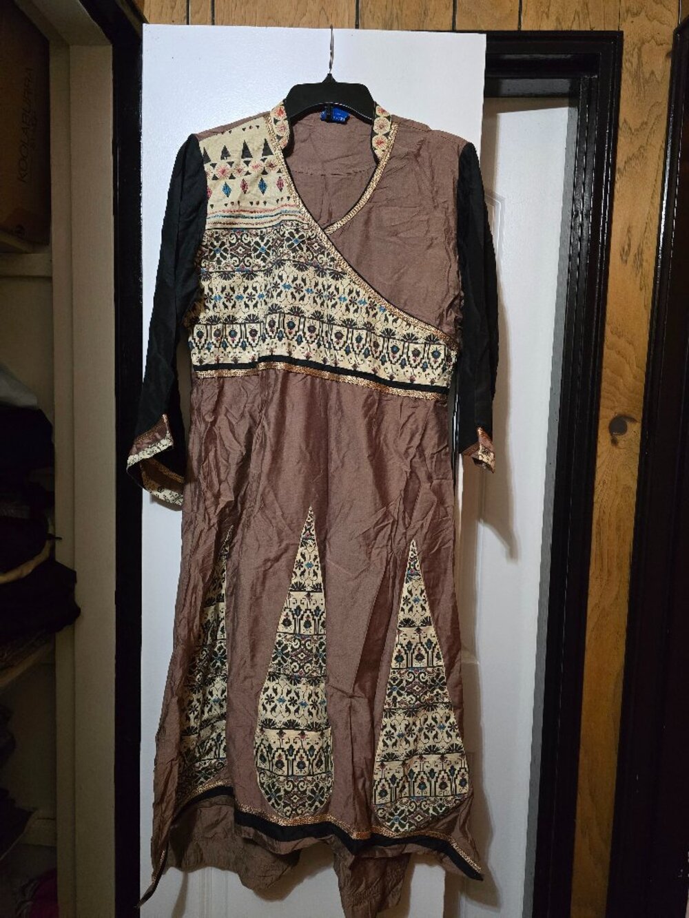 Kay Kraft Women's Brown Asymmetrical Kurta W Colorblock Applique Work - Size 44